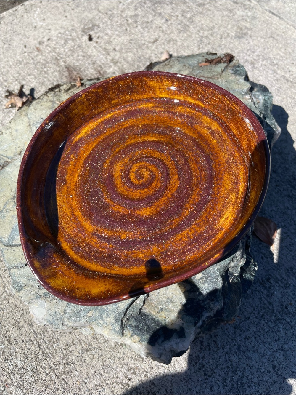 Spiral Glazed Ceramic Serving Spoon Rest in Amber Brown